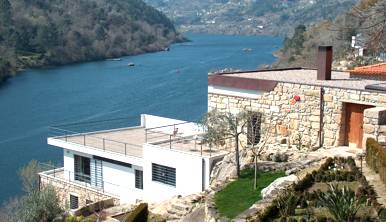 Quinta do Cao - riverside property in the river Douro - accommodation in Portugal